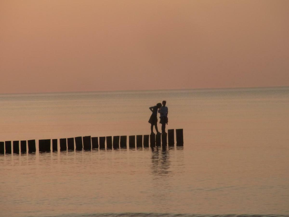 Fewo Himmel& Meer - Nur 300M Vom Meer Kuehlungsborn Exterior photo